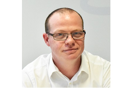 Balancing Innovation and Regulation: FinTech Trends and Challenges