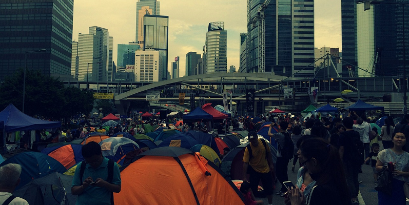 Facebook, Google and Twitter suspend Hong Kong police help amid protests